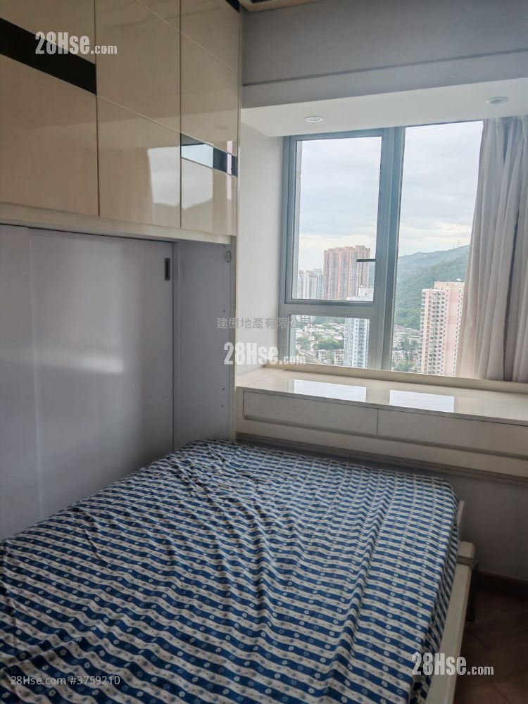 Century Gateway Sell 3 Bedrooms , 2 Bathrooms 661 ft²