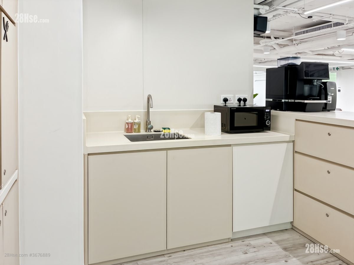 中港城 租盘 102,311 平方尺