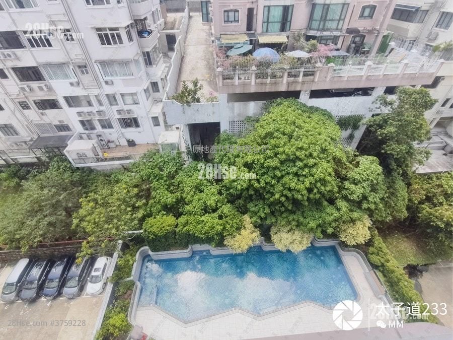 233  Prince Edward Road West Sell 4 Bedrooms 1,039 ft²