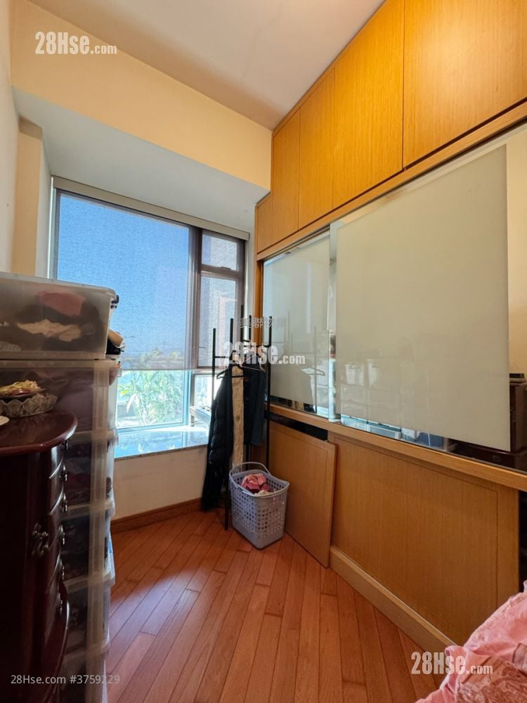 御凯 售盘 3 房 , 2 浴室 728 平方尺