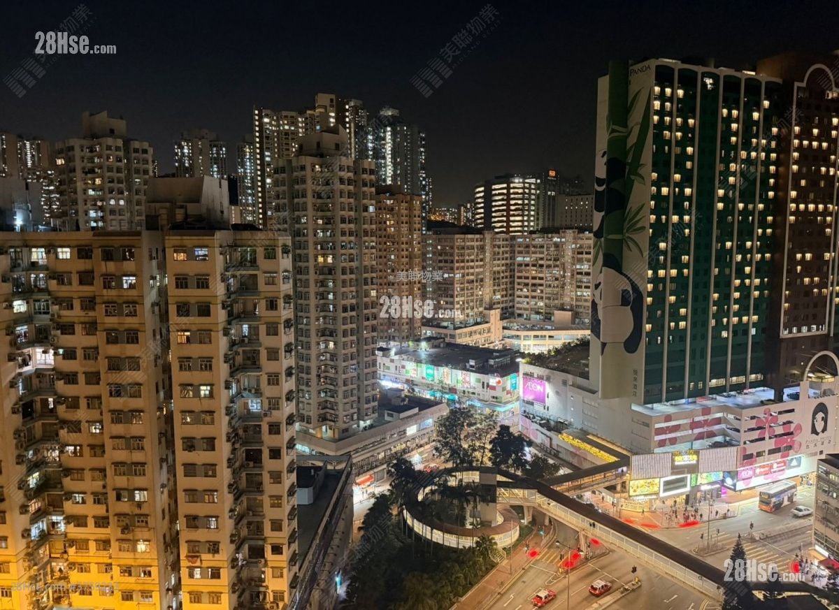 Ho Fai Garden Sell 3 Bedrooms , 1 Bathroom 437 ft²