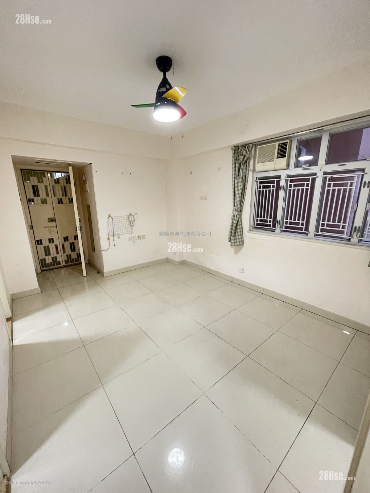 Whampoa Estate Sell 2 Bedrooms , 1 Bathroom 356 ft²