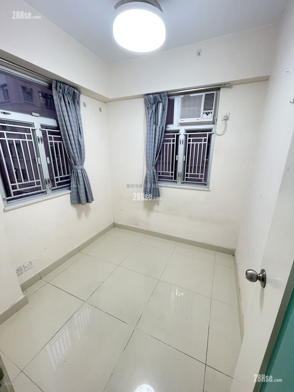 Whampoa Estate Sell 2 Bedrooms , 1 Bathroom 356 ft²