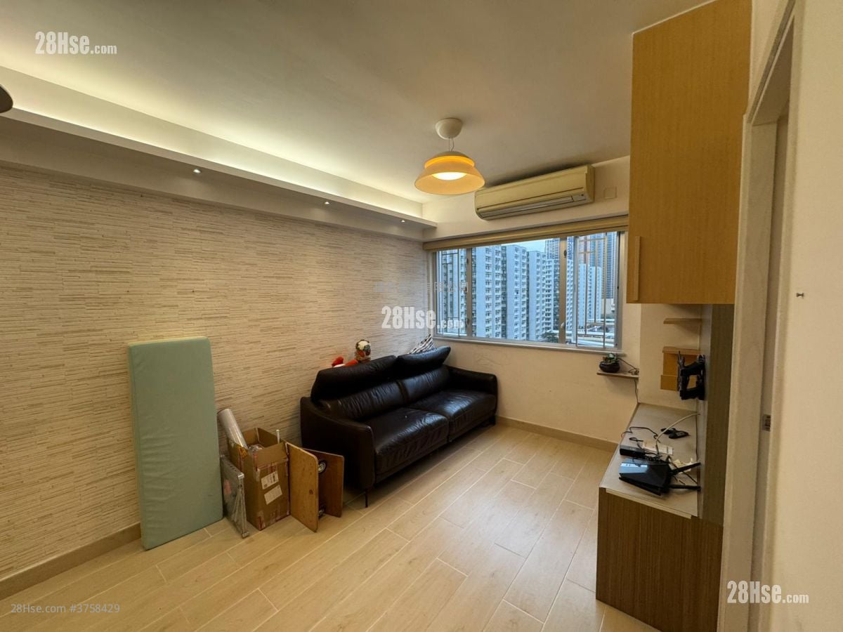 Whampoa Estate Sell 2 Bedrooms , 1 Bathroom 413 ft²
