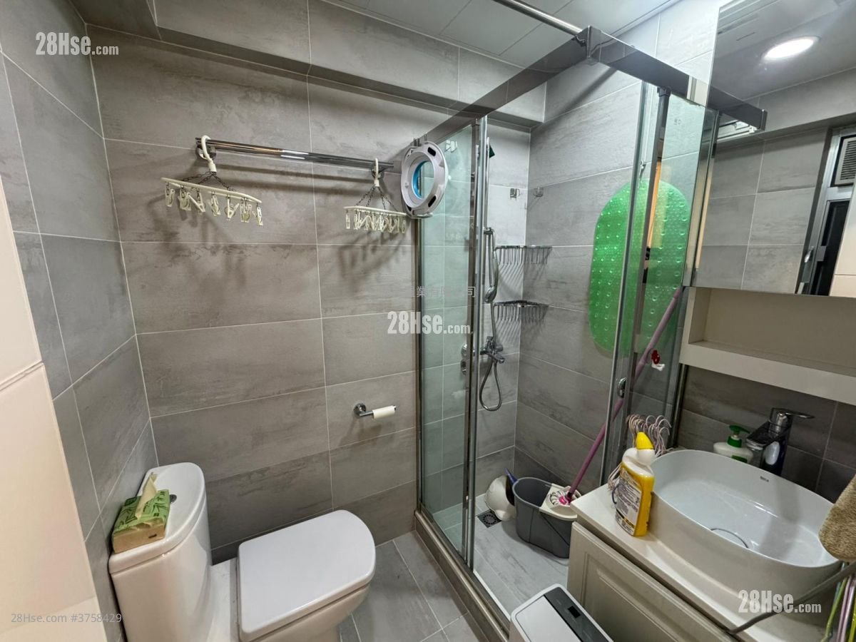 Whampoa Estate Sell 2 Bedrooms , 1 Bathroom 413 ft²