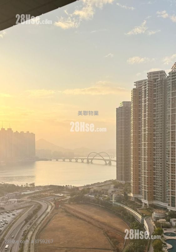 都会駅 售盘 2 房 , 1 浴室 492 平方尺