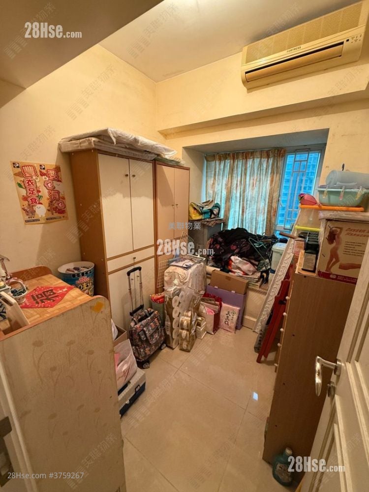 都会駅 售盘 2 房 , 1 浴室 492 平方尺