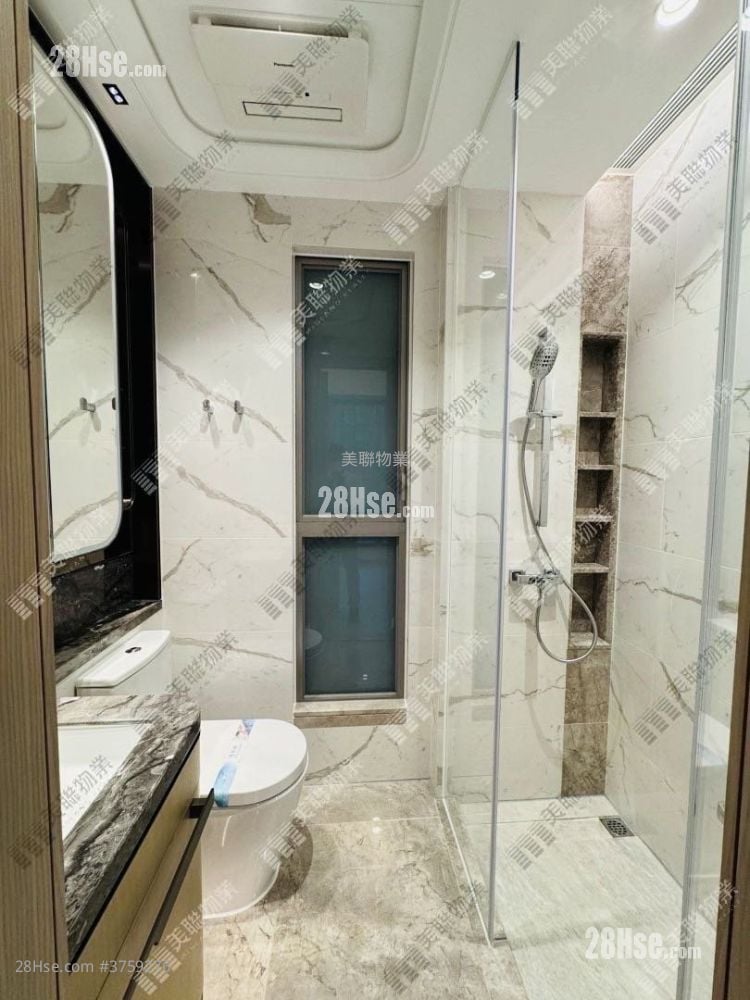 Villa Garda I Sell 2 Bedrooms , 1 Bathroom 455 ft²