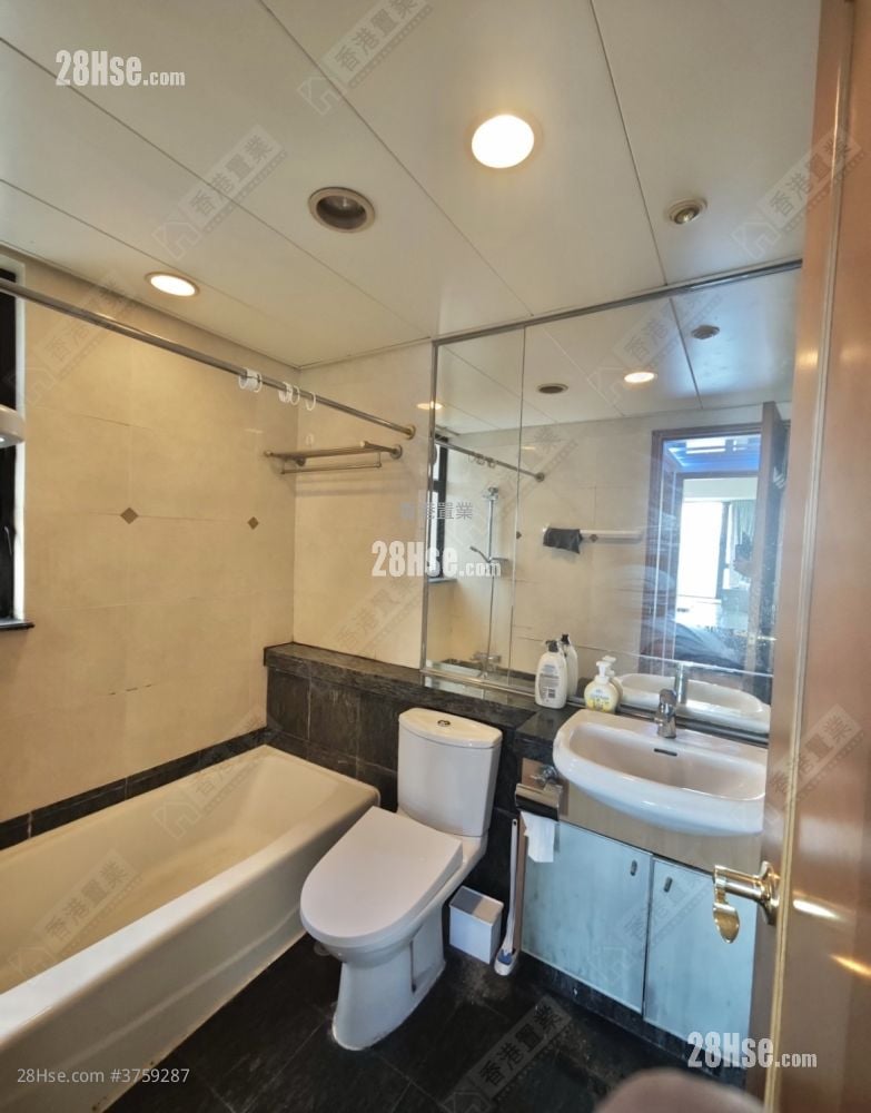 Park Island Sell 2 Bedrooms 592 ft²