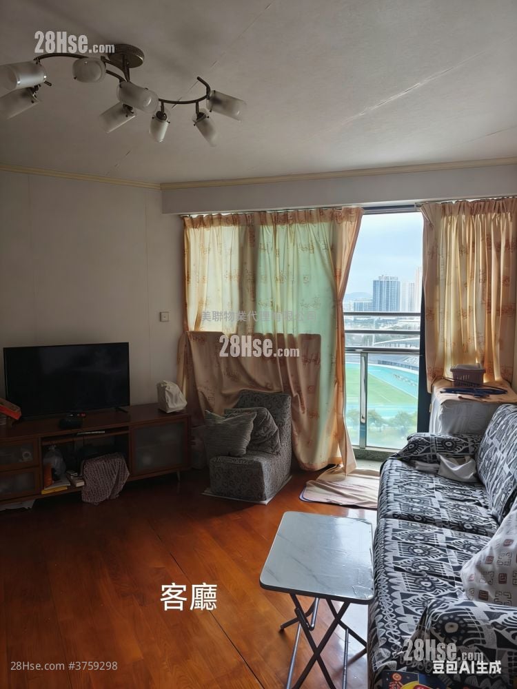 Nan Fung Plaza Sell 3 Bedrooms 806 ft²