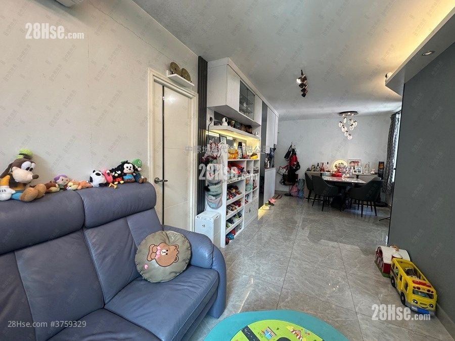 Sheung Chui Court Sell 2 Bedrooms , 1 Bathroom 511 ft²