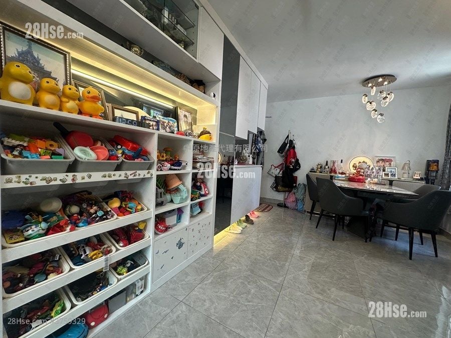 Sheung Chui Court Sell 2 Bedrooms , 1 Bathroom 511 ft²