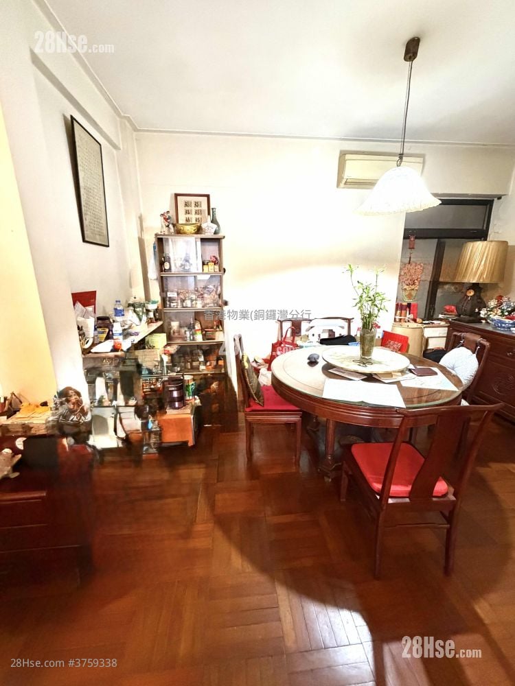 海滨大厦 售盘 3 房 , 2 浴室 1,196 平方尺