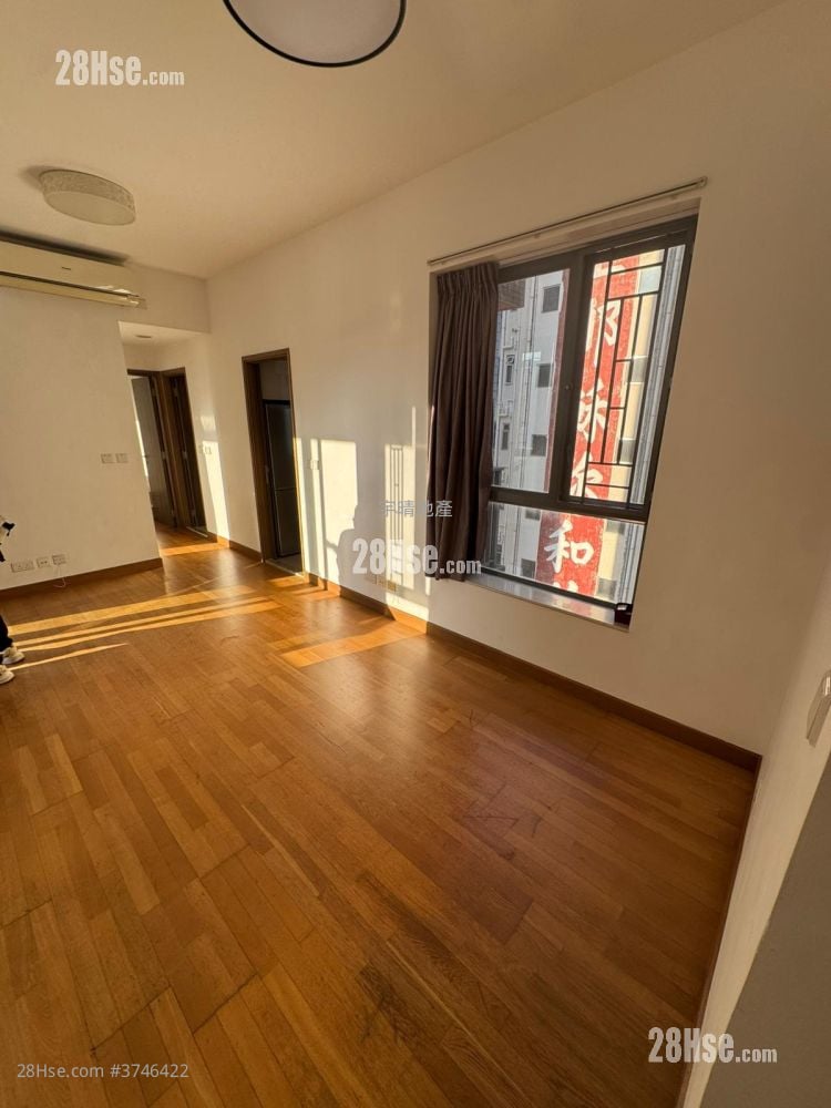 Heya Star Sell 2 Bedrooms , 1 Bathroom 520 ft²