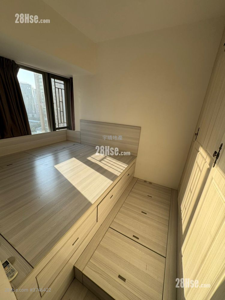 Heya Star Sell 2 Bedrooms , 1 Bathroom 520 ft²