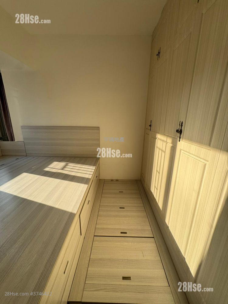 Heya Star Sell 2 Bedrooms , 1 Bathroom 520 ft²