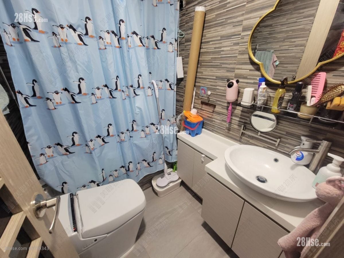 峻滢 售盘 3 房 750 平方尺