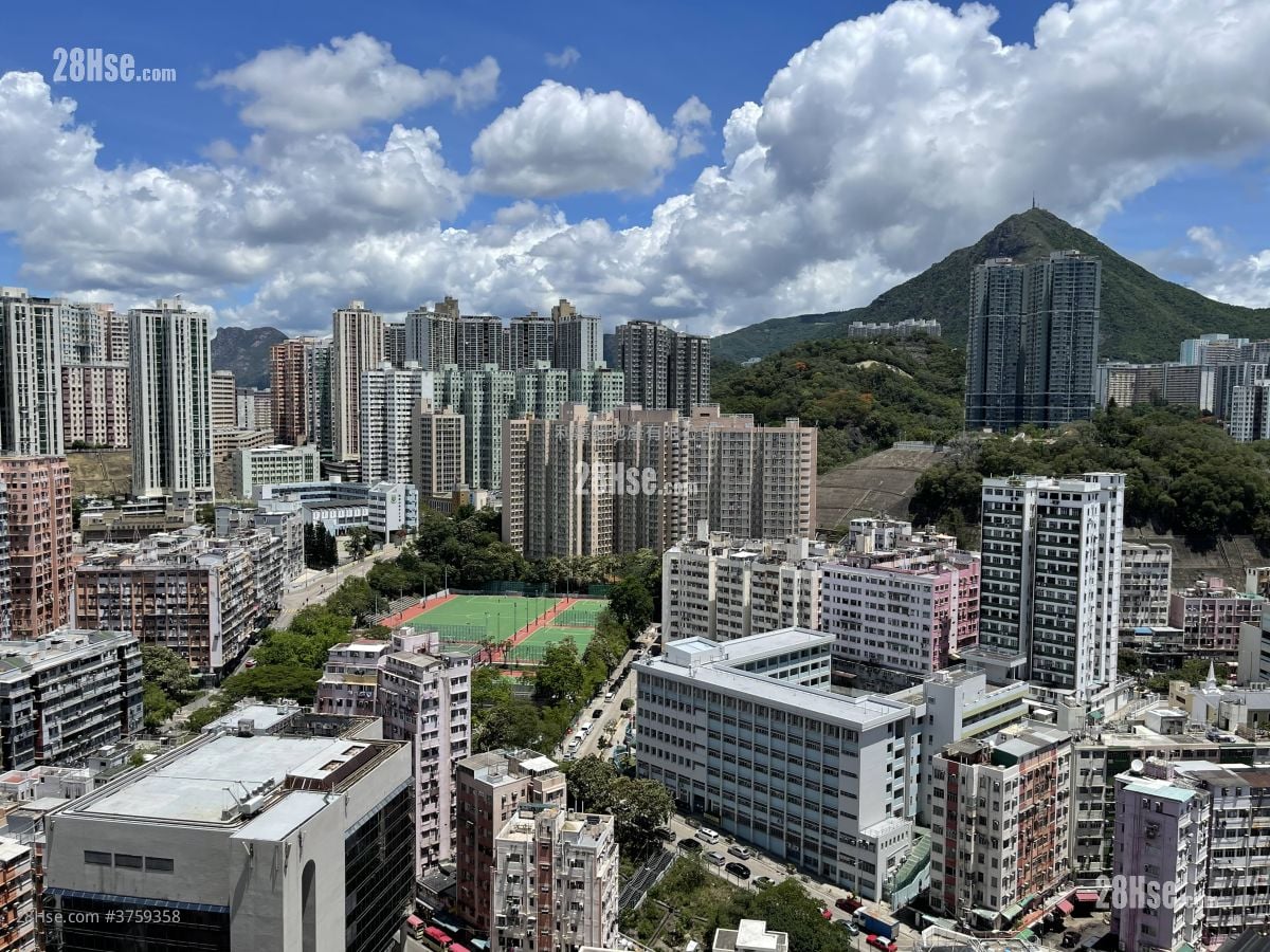 Grand Central Sell 3 Bedrooms 880 ft²