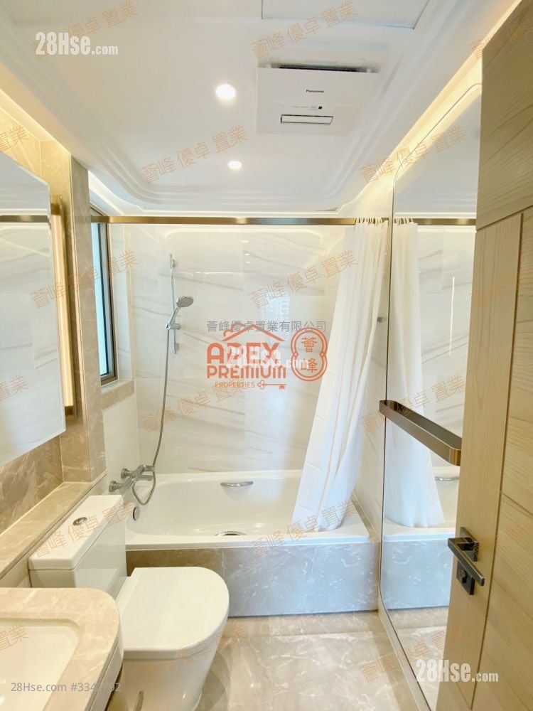 Grand Central Sell 2 Bedrooms , 1 Bathroom 597 ft²