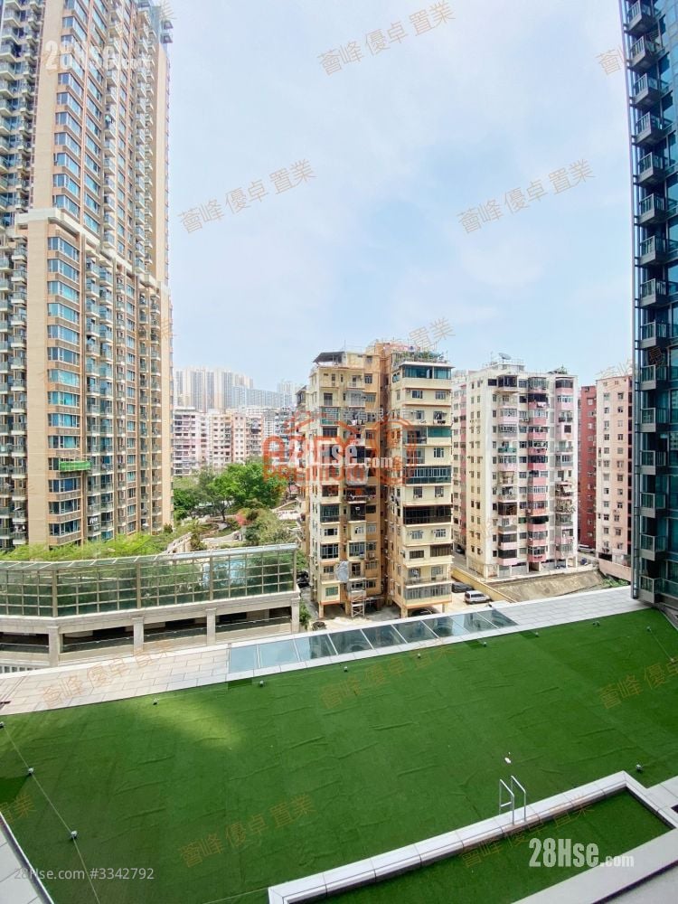 Grand Central Sell 2 Bedrooms , 1 Bathroom 597 ft²