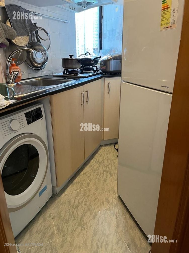 Kornhill Sell 2 Bedrooms , 1 Bathroom 497 ft²