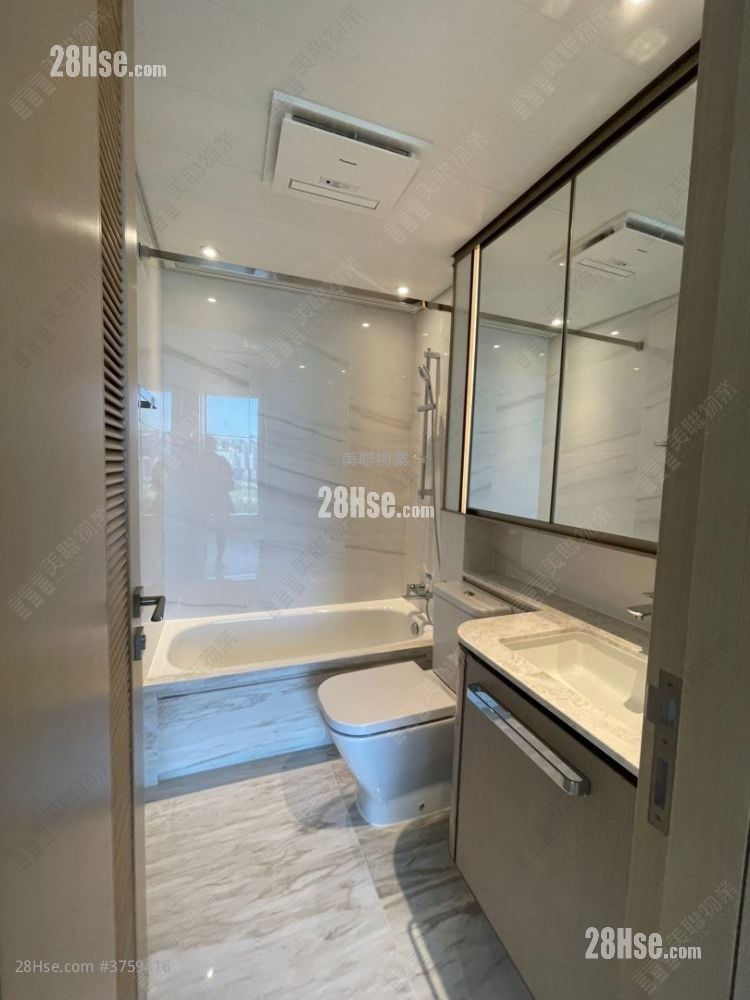 Grand Marini Sell 3 Bedrooms 652 ft²