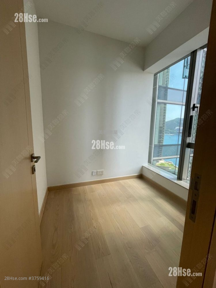 Grand Marini Sell 3 Bedrooms 652 ft²