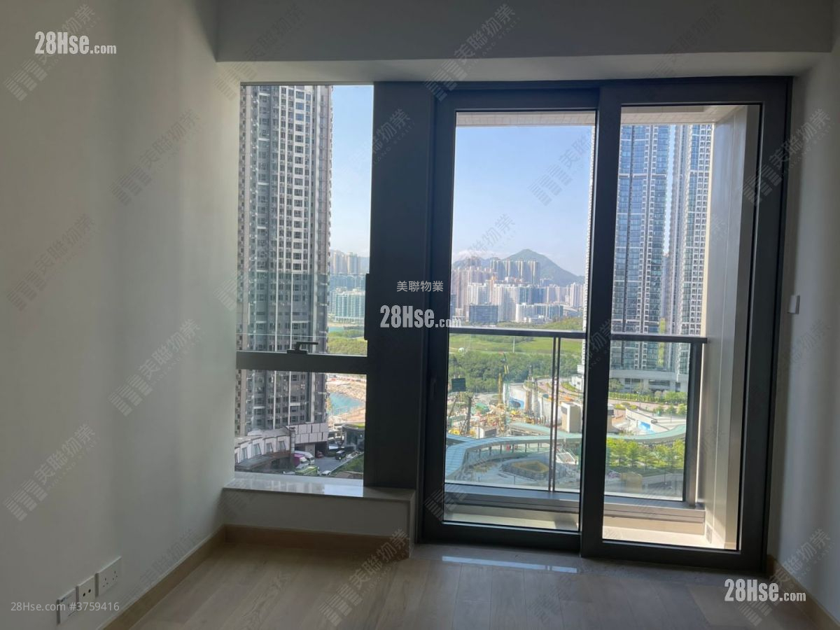 Grand Marini Sell 3 Bedrooms 652 ft²