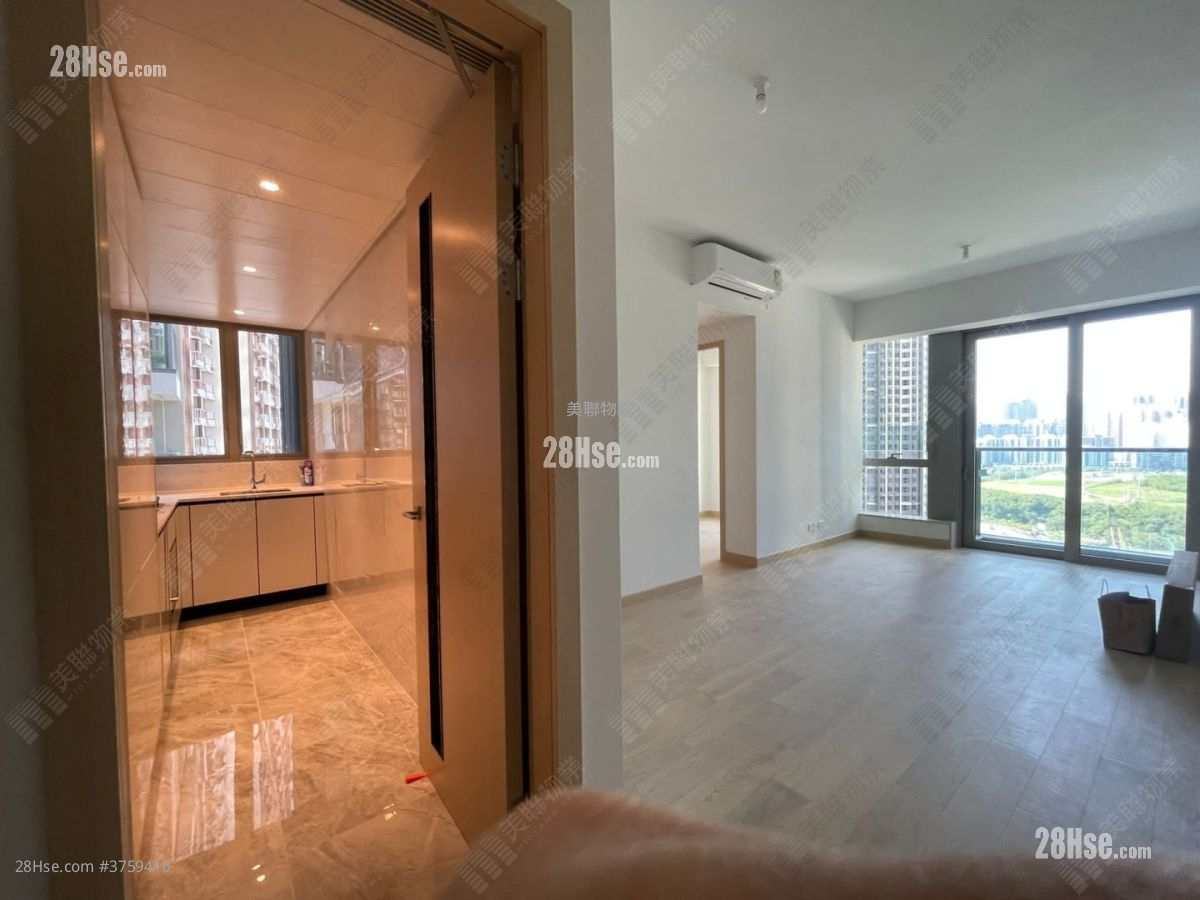 Grand Marini Sell 3 Bedrooms 652 ft²