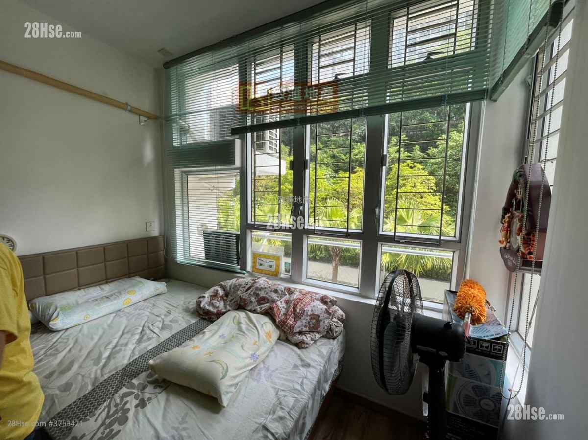 Sheung Man Court Sell 1 Bedroom 292 ft²
