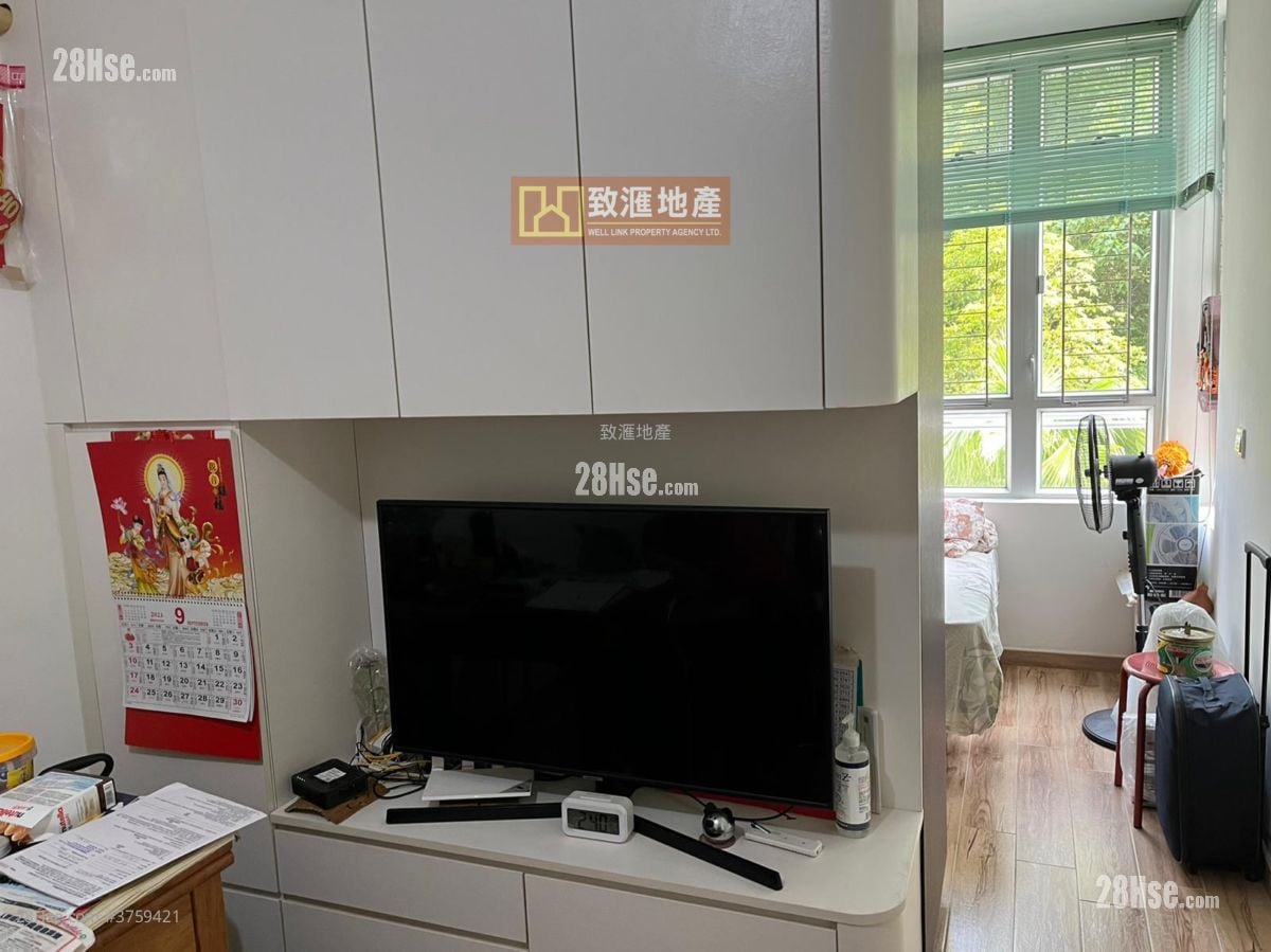 Sheung Man Court Sell 1 Bedroom 292 ft²