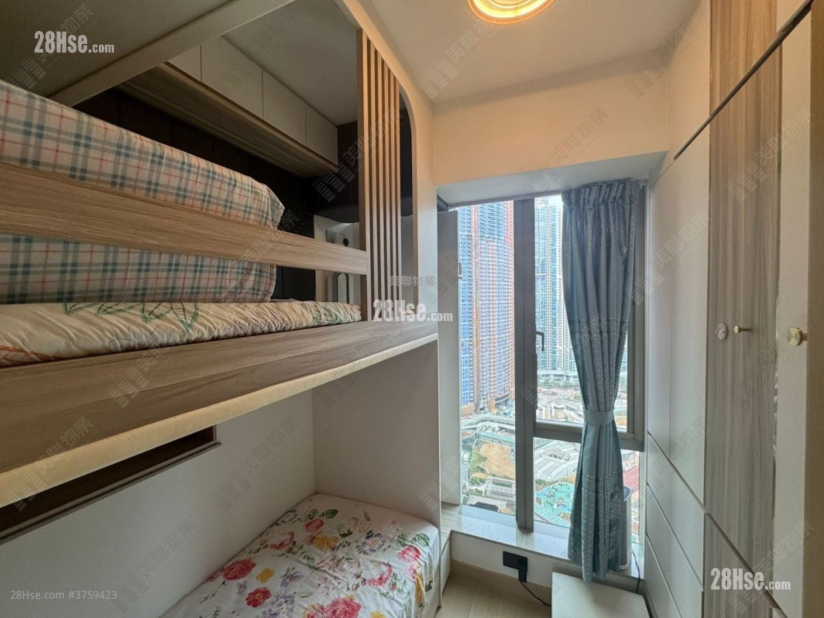 Ocean Marini Sell 2 Bedrooms 616 ft²