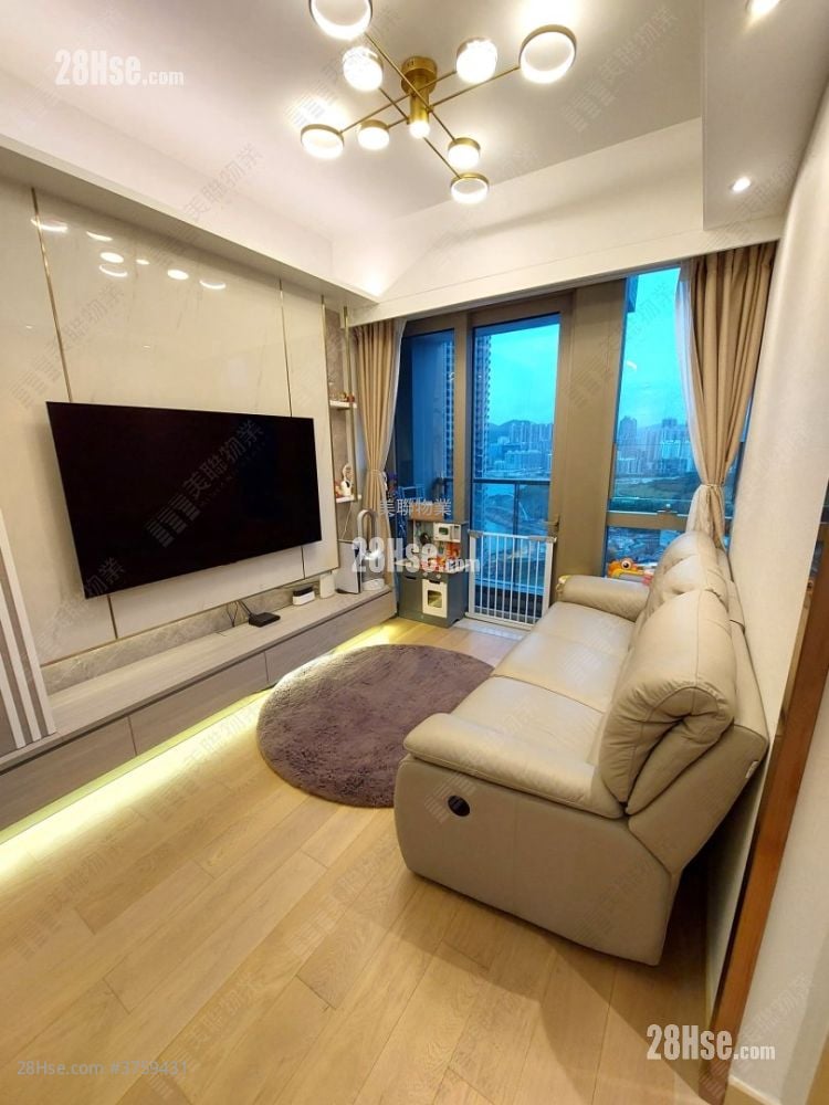 Marini Sell 2 Bedrooms 467 ft²