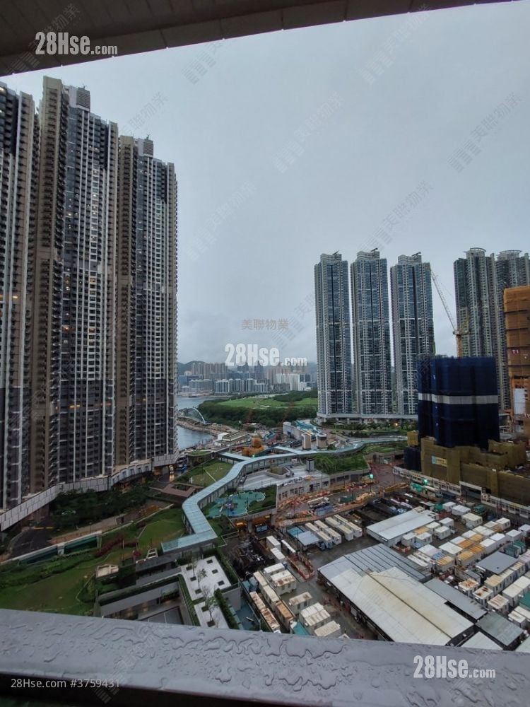 Marini Sell 2 Bedrooms 467 ft²