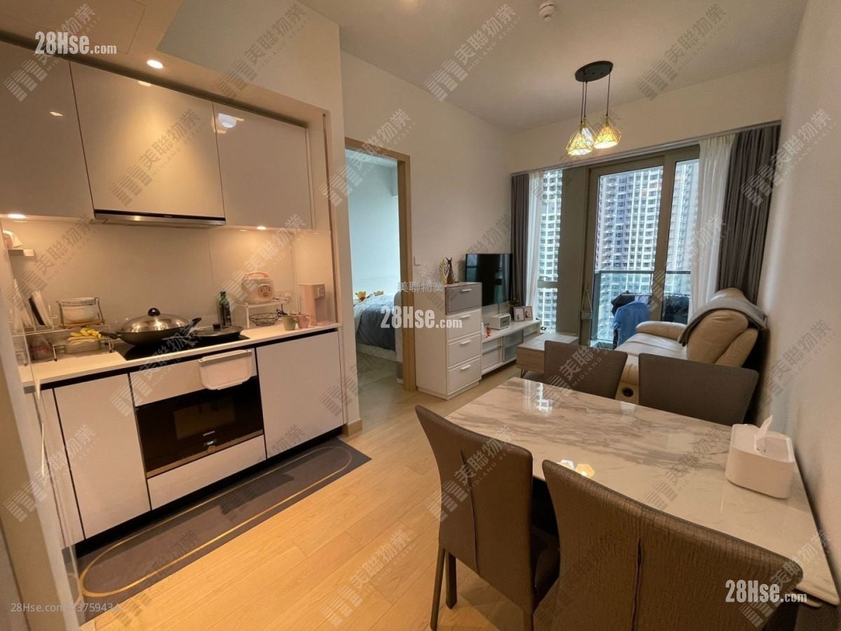 Marini Sell 1 Bedroom 380 ft²