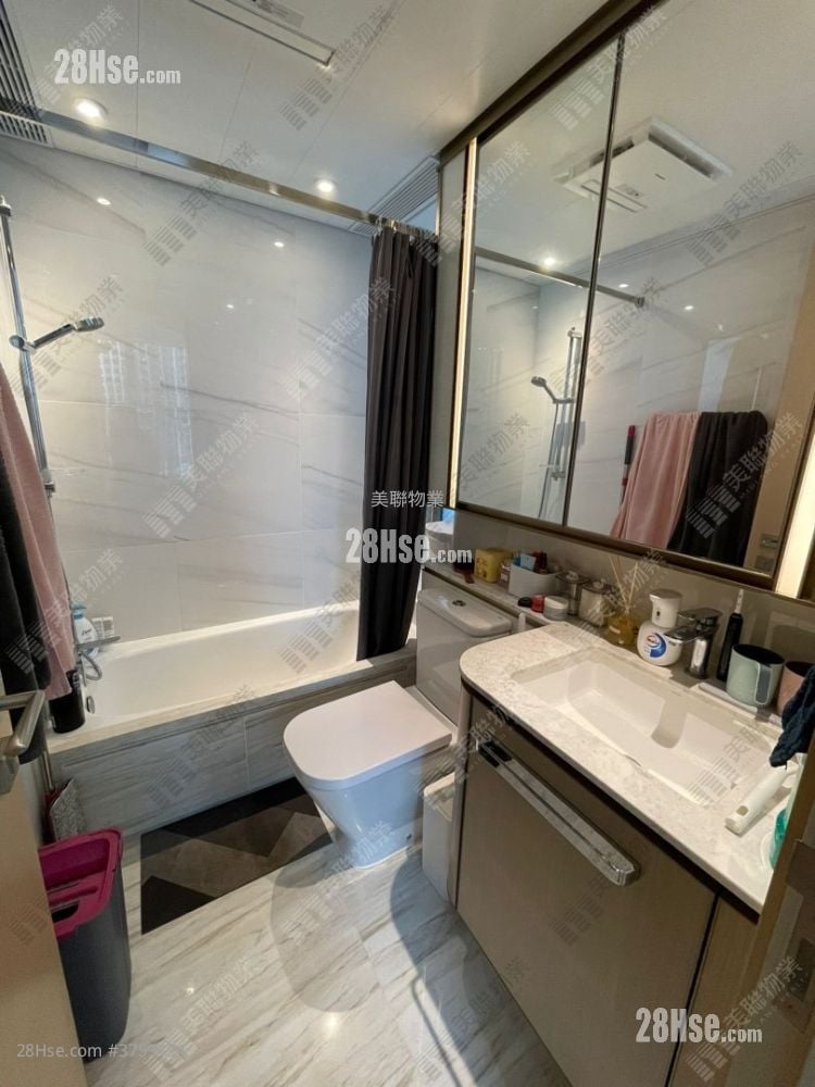 Marini Sell 1 Bedroom 380 ft²