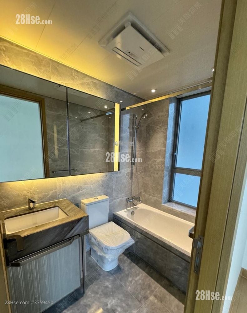 MALIBU 售盘 4 房 1,087 平方尺