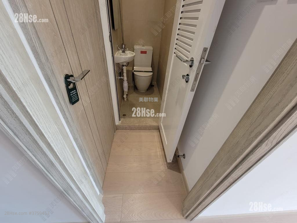 Sea To Sky Sell 3 Bedrooms 791 ft²