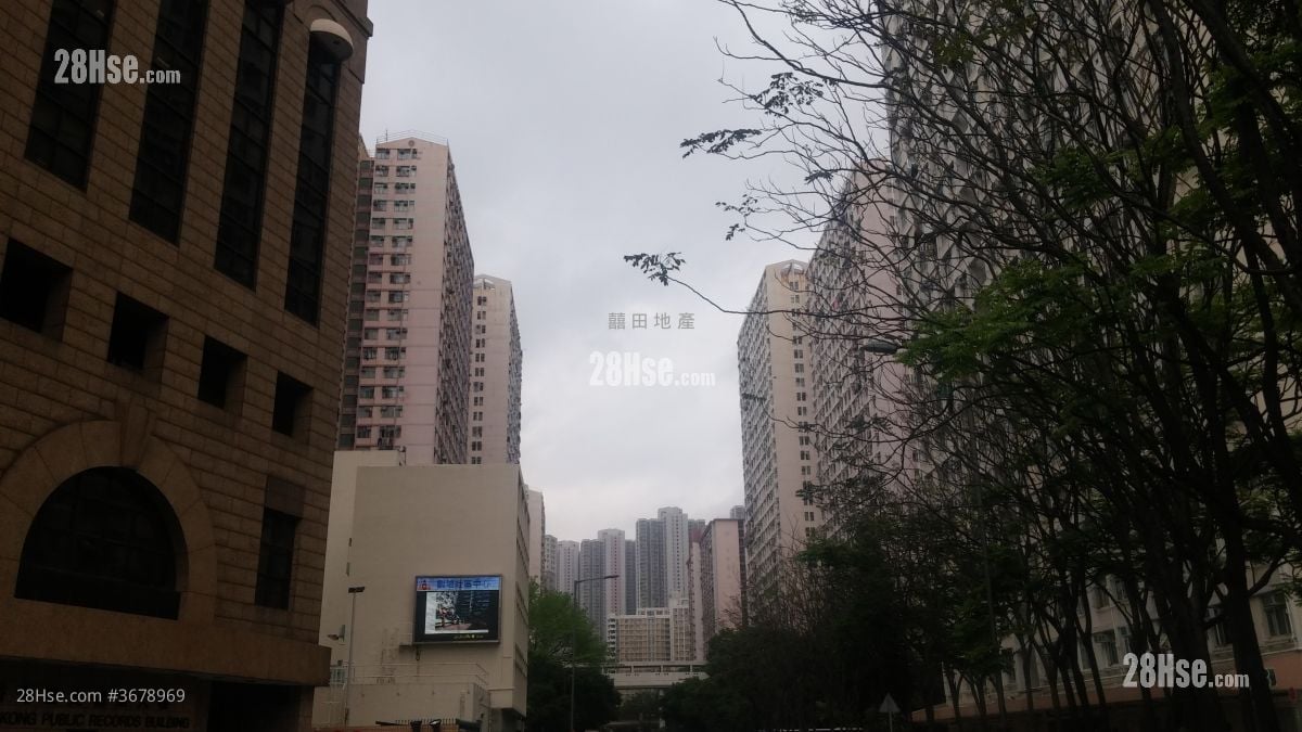 翠屏邨 租盘 开放式间隔 277 平方尺