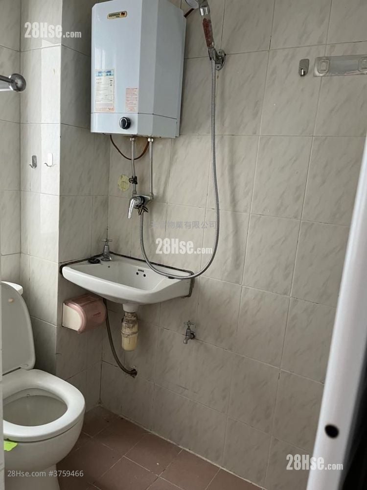 Chung Nam Mansion Sell 2 Bedrooms , 1 Bathroom 329 ft²