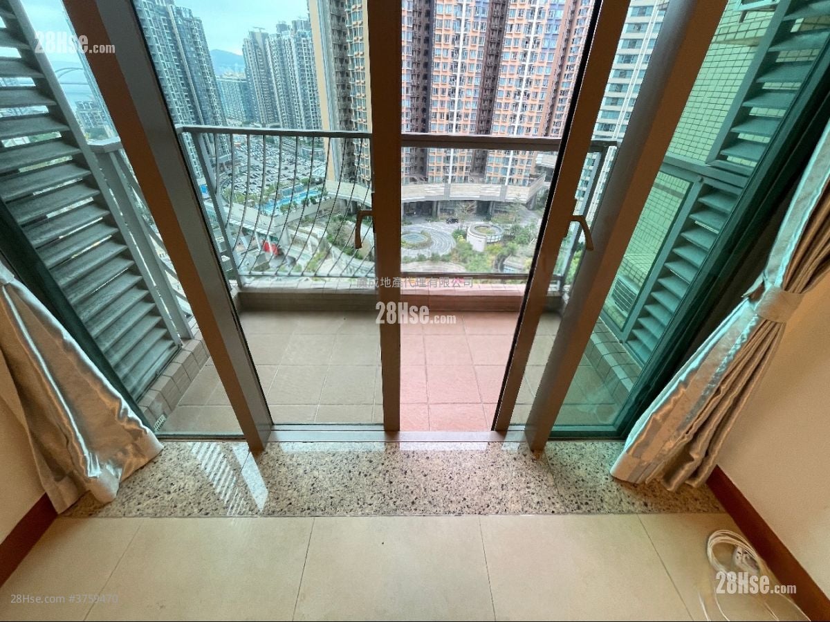 The Grandiose Rental 2 Bedrooms , 1 Bathroom 456 ft²