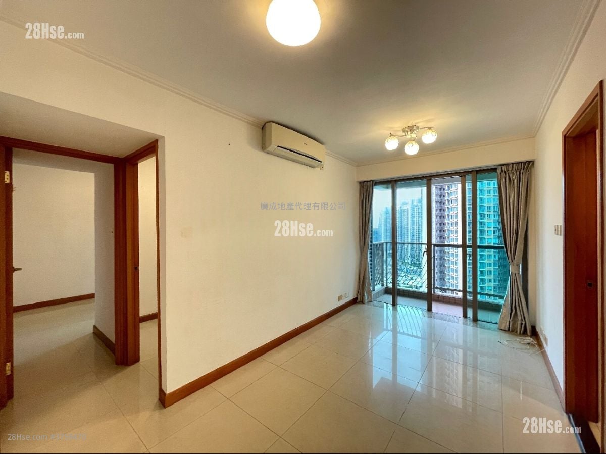 The Grandiose Rental 2 Bedrooms , 1 Bathroom 456 ft²