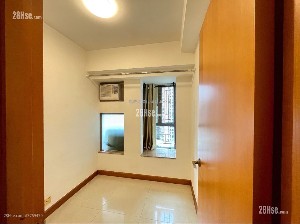 The Grandiose Rental 2 Bedrooms , 1 Bathroom 456 ft²