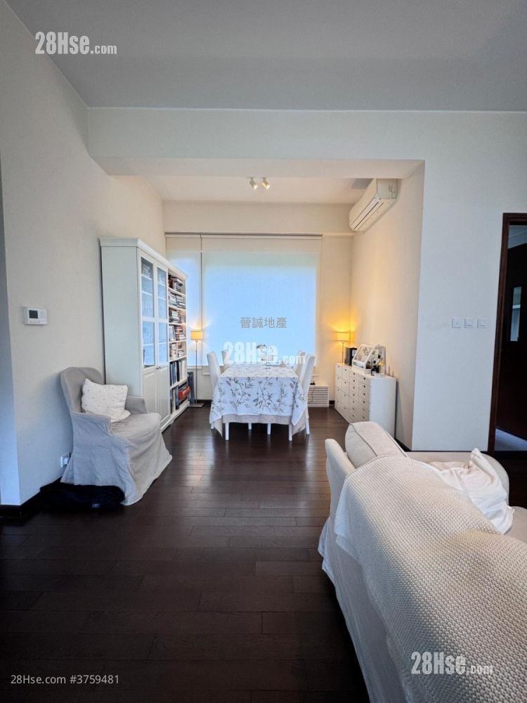 南岸 售盘 3 房 , 2 浴室 928 平方尺