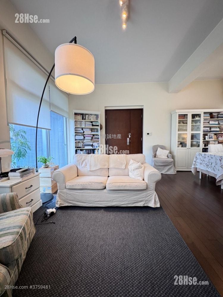 南岸 售盘 3 房 , 2 浴室 928 平方尺