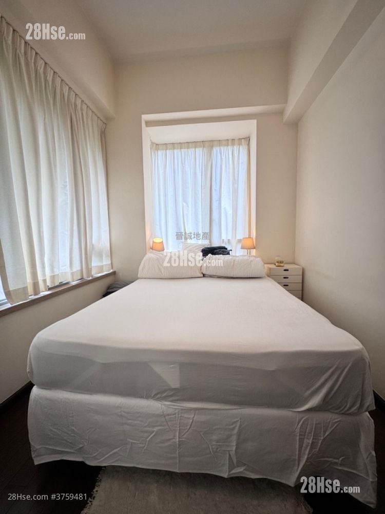 南岸 售盘 3 房 , 2 浴室 928 平方尺