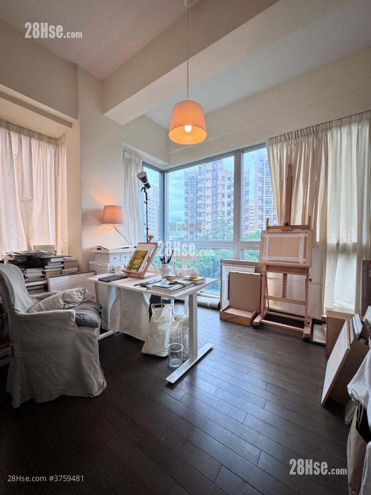 南岸 售盘 3 房 , 2 浴室 928 平方尺