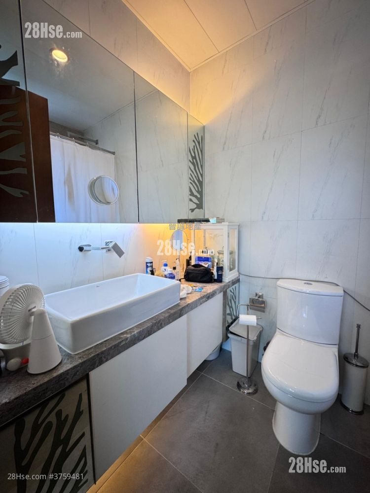 南岸 售盘 3 房 , 2 浴室 928 平方尺