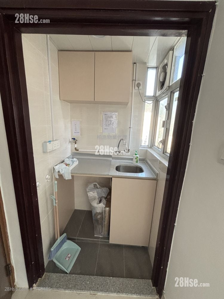 Shun Fat Building Sell Studio , 1 Bathroom