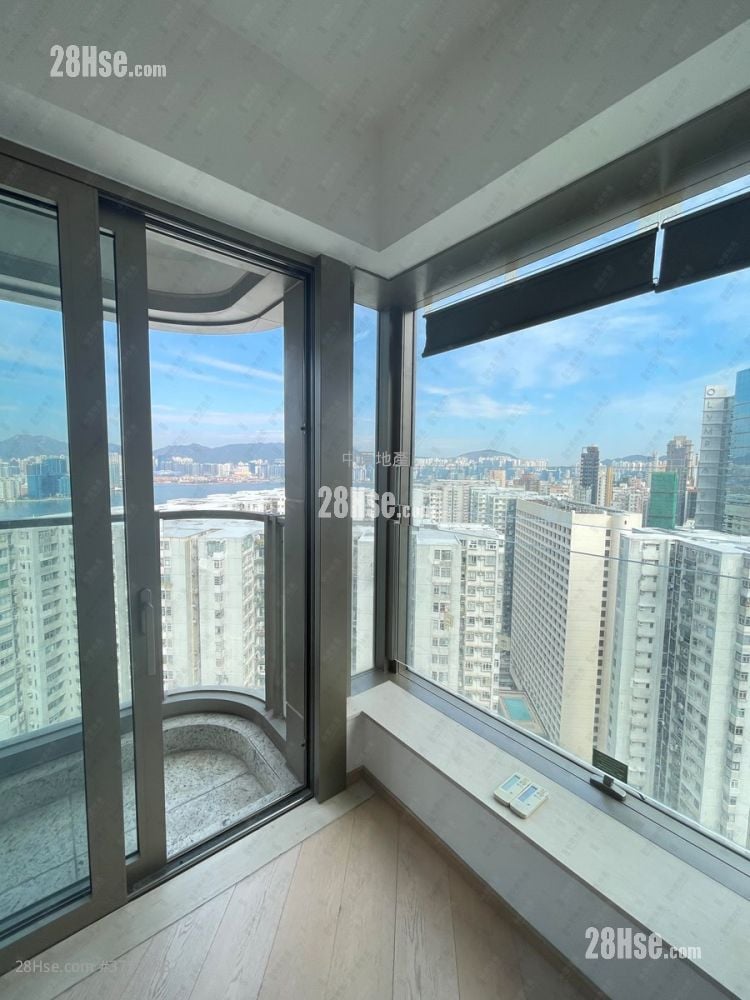 Harbour Glory Sell 2 Bedrooms 533 ft²